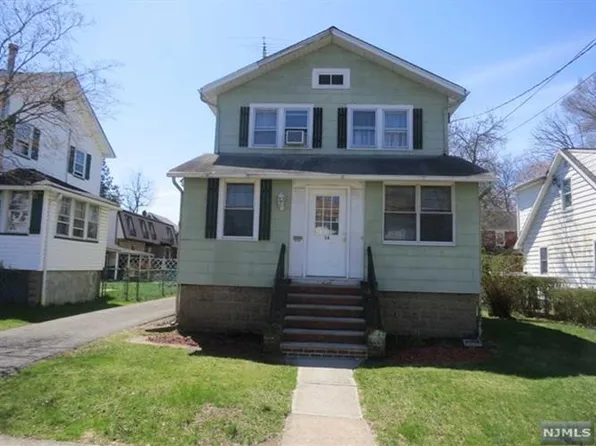 38 E Johnson Ave, Bergenfield, NJ 07621