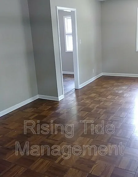 2817 Wesley Ave SW — Photo 2