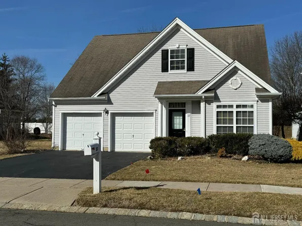 37 Coneflower Ln, Princeton Junction, NJ 08550