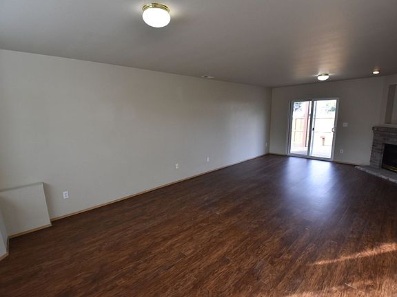 3rd image of 7817 193rd Street Ct E