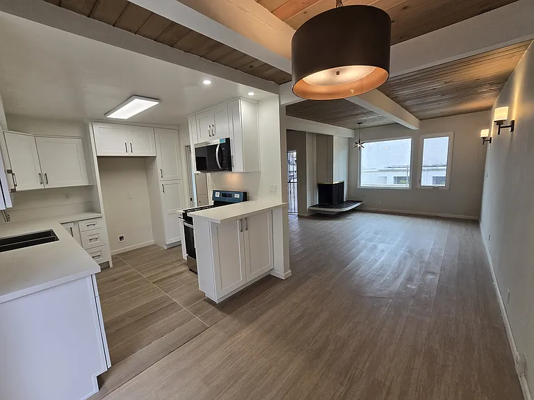 2688 Lake Ave #2690 — Photo 6