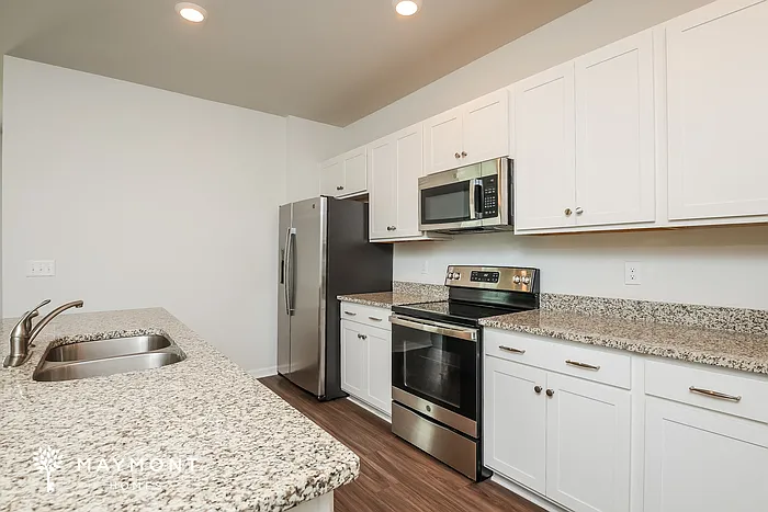 301 Augustine Dr — Photo 7