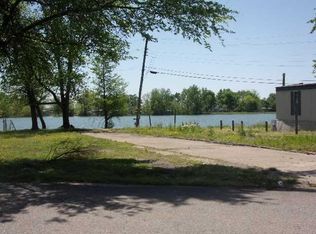 145 Lakeshore, West Memphis, AR 72301