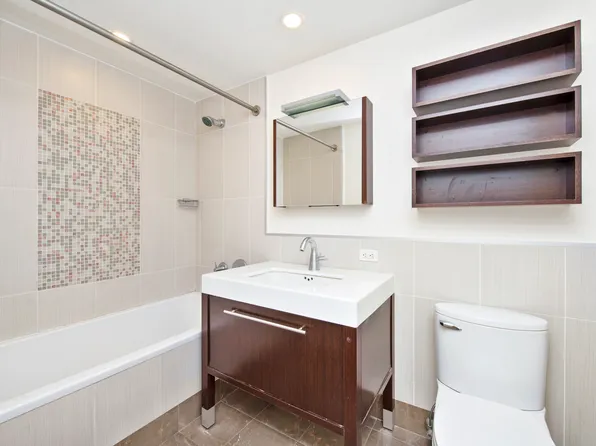 225 East 34th Street image 8 of 20