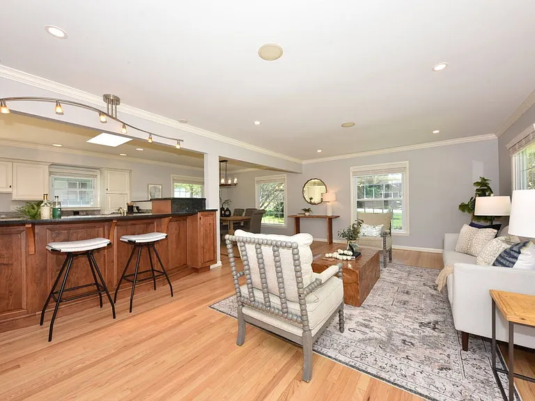 12475 Elmhurst Pkwy — Photo 18