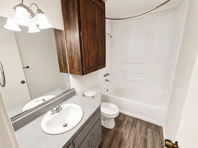 4805 Cedarhill Cir — Photo 8