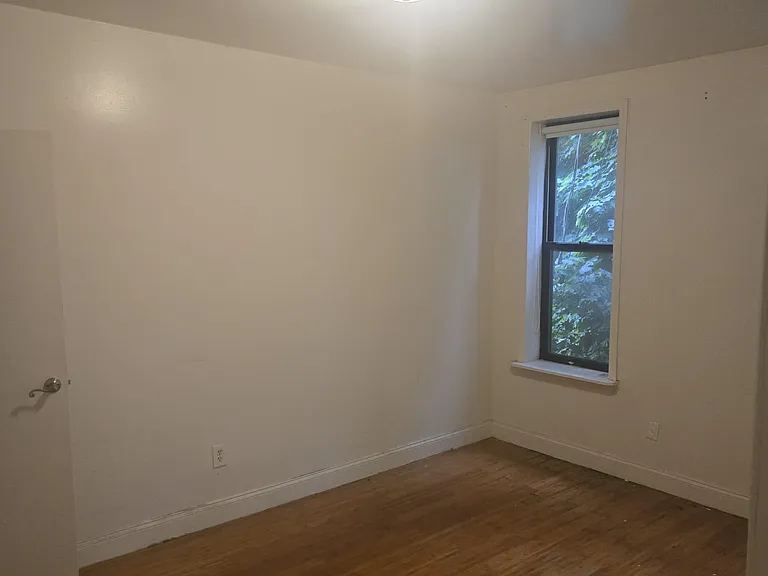 831 Madison St #4C — Photo 4