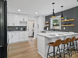 3709 Sargeant Dr, Charlotte, NC 28217