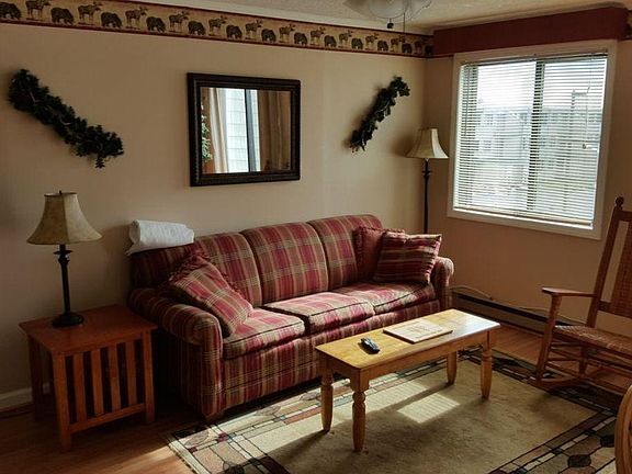 5th image of 323 Snowshoe Dr