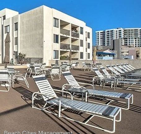 4th image of 1140 Ocean Blvd #301