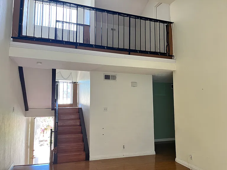 908 S Garfield Ave — Photo 4