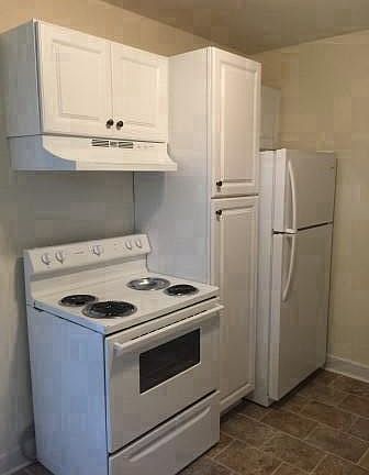 Kitchen appliances and new cabinets