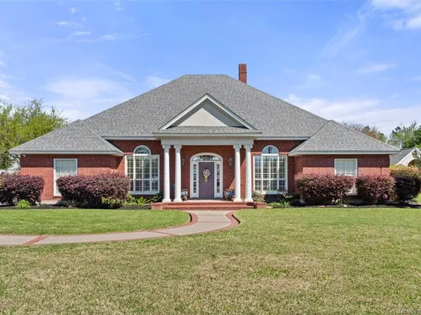 1908 Honeysuckle Ln, Sulphur, LA 70663