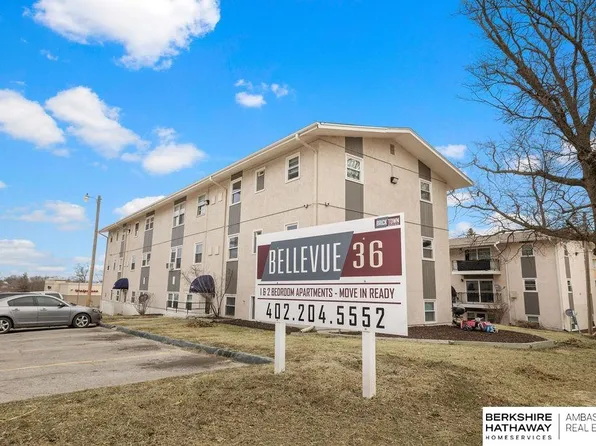 3518 Gertrude St, Bellevue, NE 68147