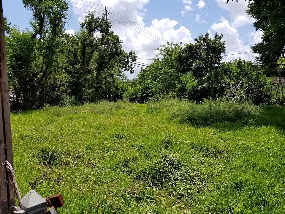 1st image of 3718 Dawson Ln