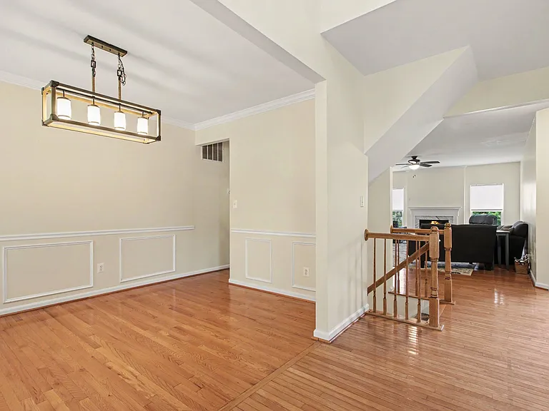 15812 Ibsen Pl — Photo 5