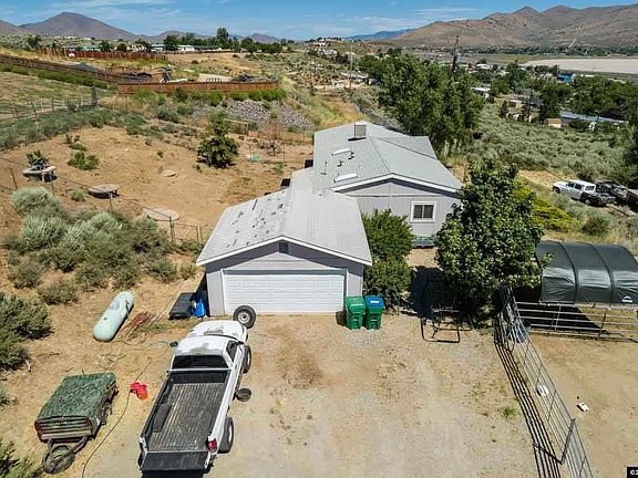 3rd image of 17519 Northridge Ave