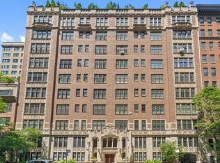 220 E Walton Pl #9W, Chicago, IL