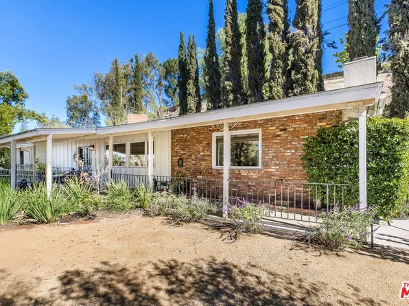 5826 Nevada Ave, Woodland Hills, CA 91367