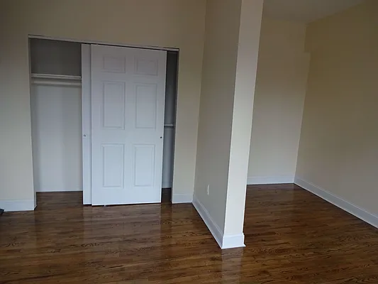 Rented by Salon Realty Corp | media 16