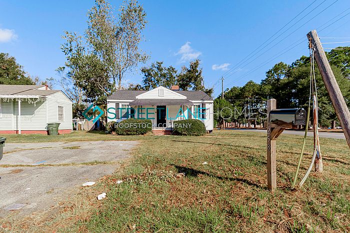 1st image of 258 Meadowdale Dr