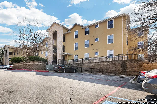 7323 Snowden Rd #3305 — Photo 1