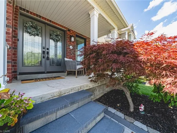 142 Bradley Ave, Hamilton, ON L0R 1C0
