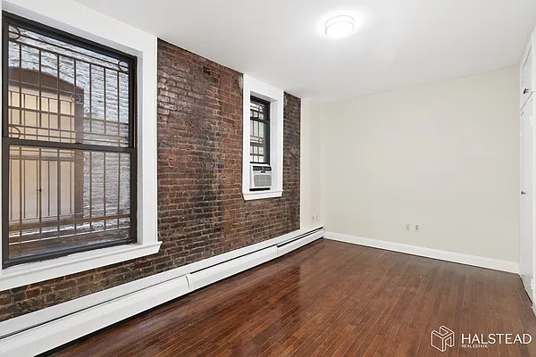 Rented by Halstead Real Estate | media 4