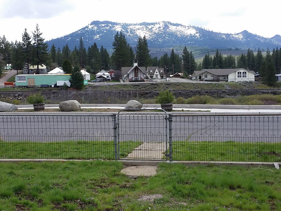 South view of Beckwourth Pk.