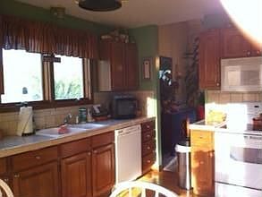 5th image of 77 Rockcrest Dr