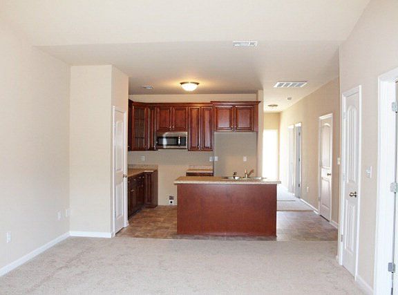 4th image of 540 Scenic Dr