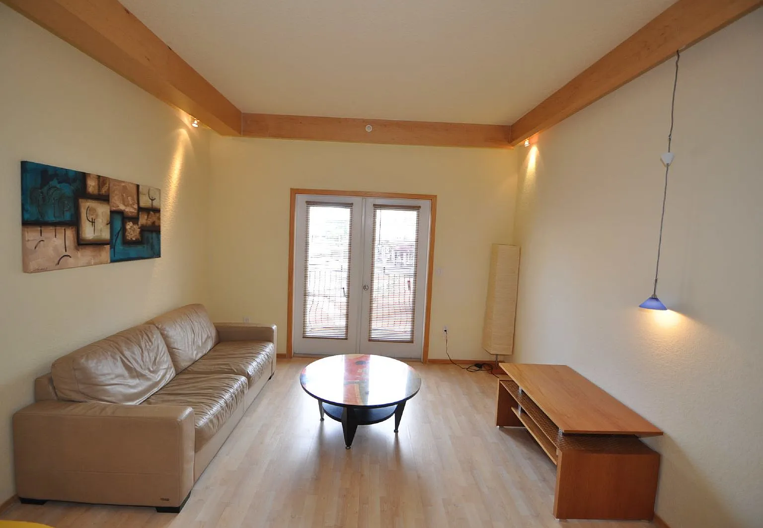 1 bed, 1.0 bath, 670 sqft, $1,350 — Photo 3