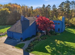 567 Smith Rd, Pittsford, NY 14534