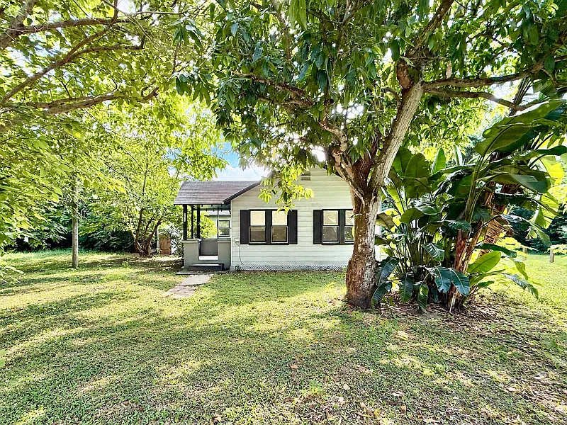 3 bed, 2.0 bath, 900 sqft, $2,095 — Photo 4