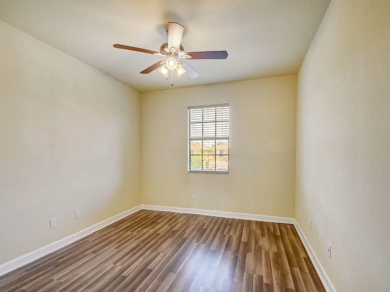 10385 Wellington Parc Dr — Photo 30