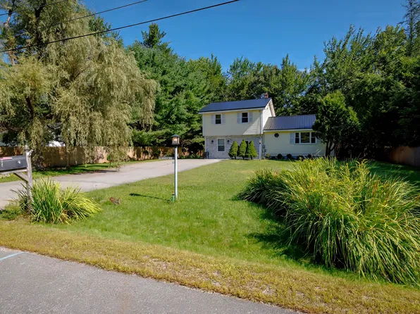 17 Mcdonald Avenue, Ellsworth, ME 04605