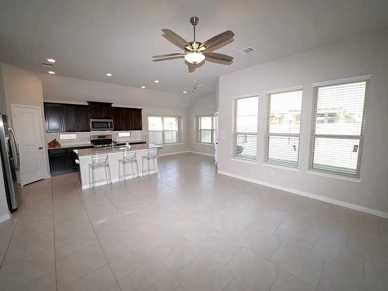 723 Gallorette Blf — Photo 18