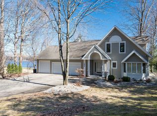 17870 W Spring Lake Rd, Spring Lake, MI 49456