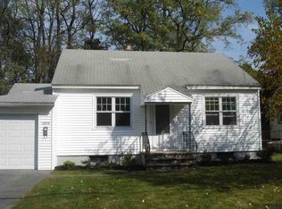 2825 Halsey Dr, Schenectady, NY 12304