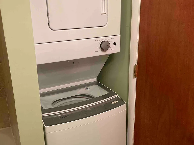 1512 Marion St NW #101 — Photo 9