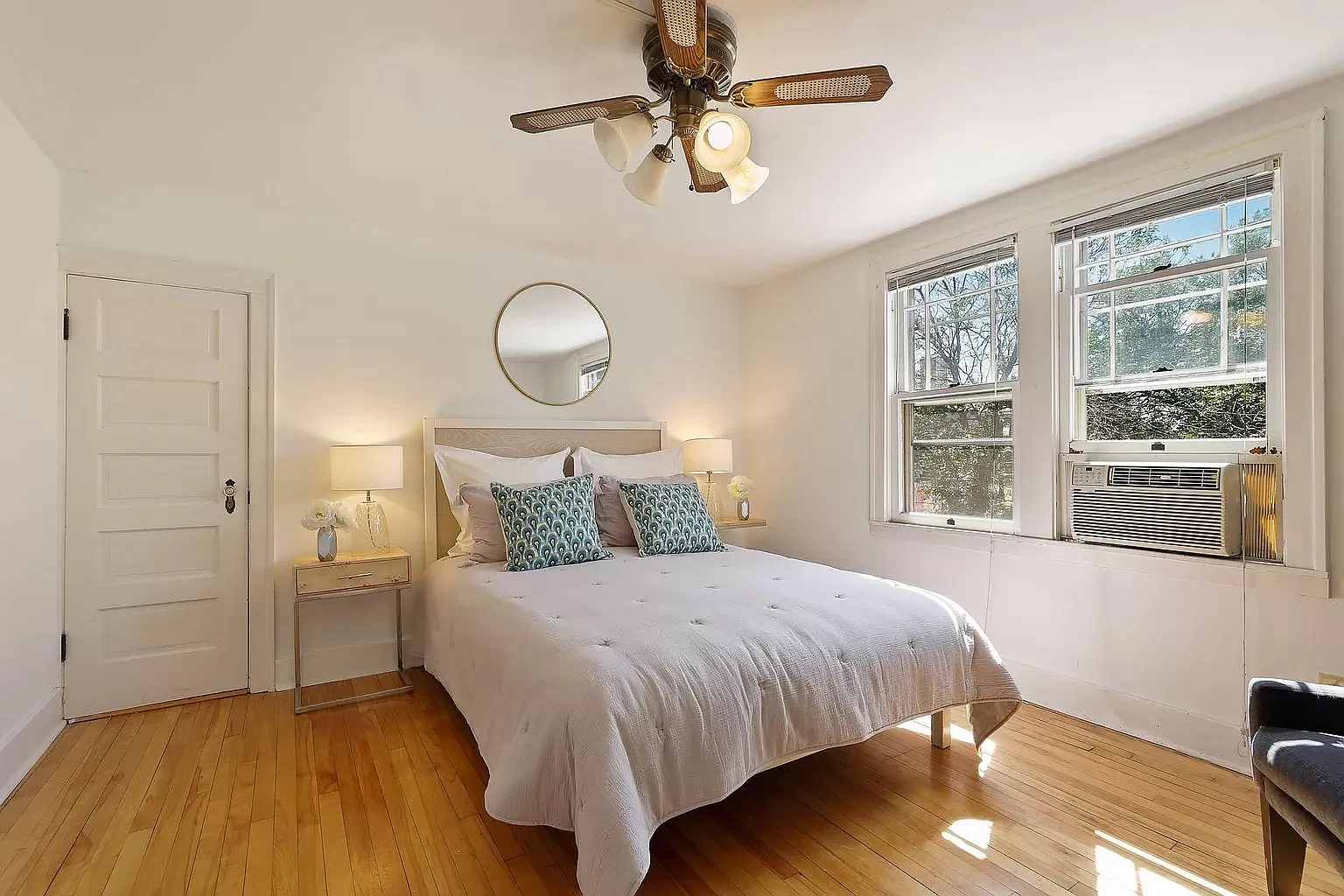 5 bed, $2,750 — Photo 4