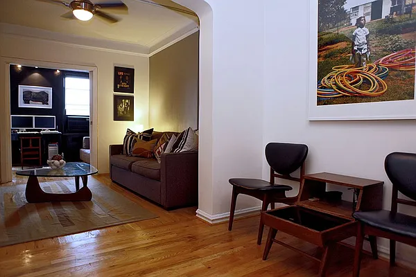 Rented by NY Living Solutions | media 27