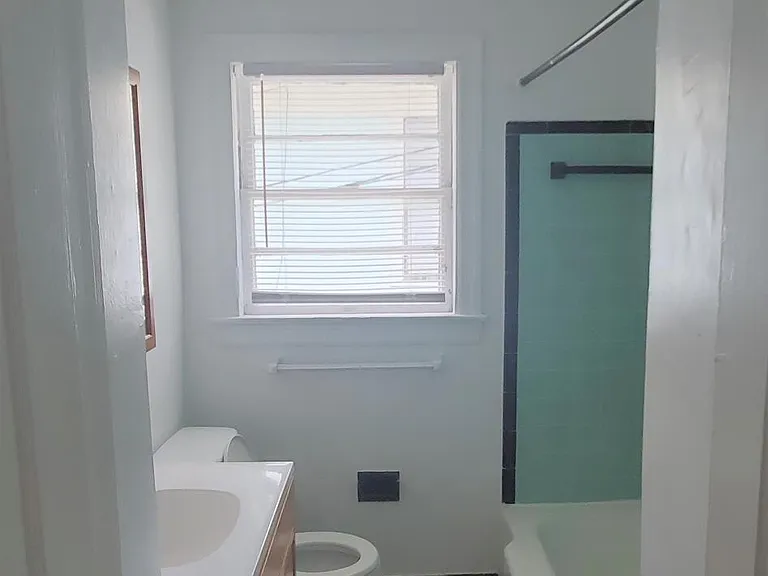 2050 Dellwood Ave #3 — Photo 4