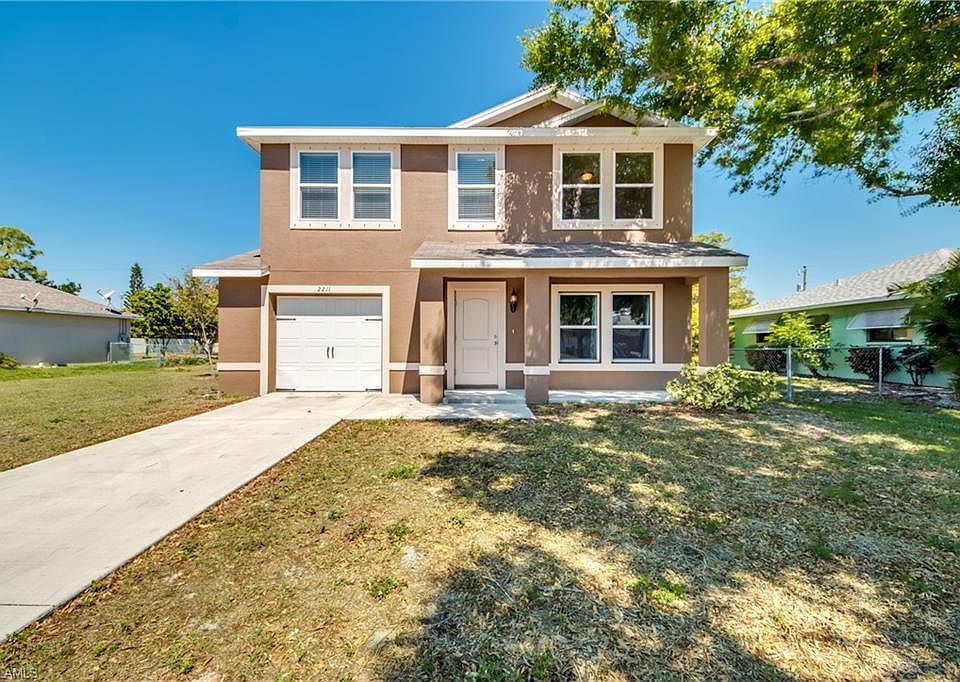 1st image of 2211 SE 6th Ln