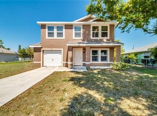 2211 SE 6th Ln, Cape Coral, FL 33990