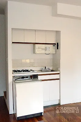 Rented by Bellmarc Realty | media 8