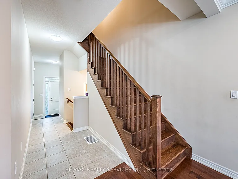 43 Sonoma Valley Cres — Photo 20