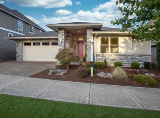 9885 SW Iowa Dr, Tualatin, OR 97062