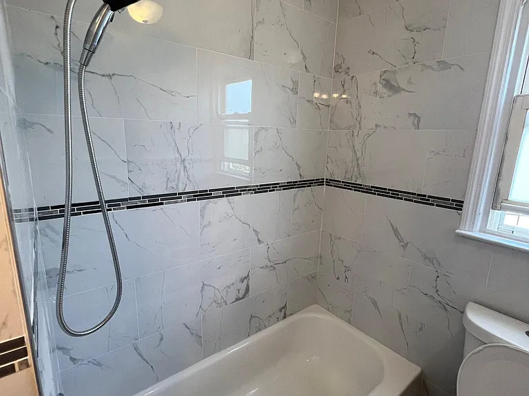 18 Roosevelt Dr — Photo 9