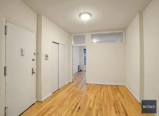 Rented by Bond New York | media 18